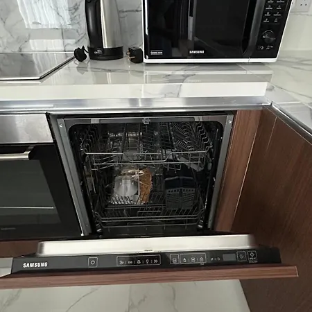 Grand Sapphire Long Apartament Trikomo