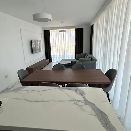 Grand Sapphire Long Apartament