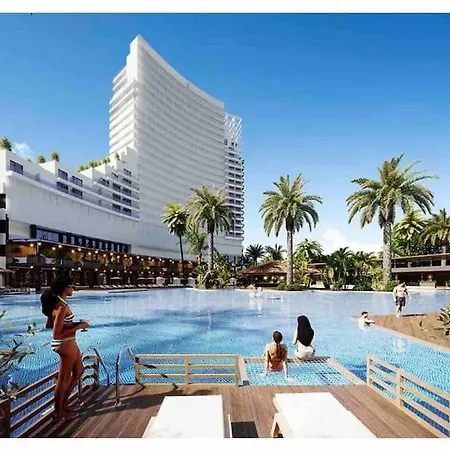 Grand Sapphire Long Apartment *