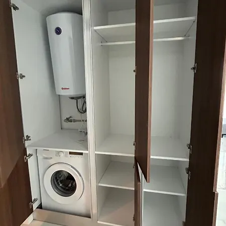 Grand Sapphire Long Apartment