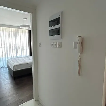 Grand Sapphire Long Apartment