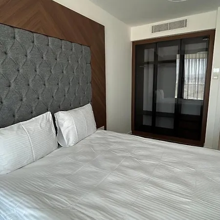 Apartment Grand Sapphire Long
